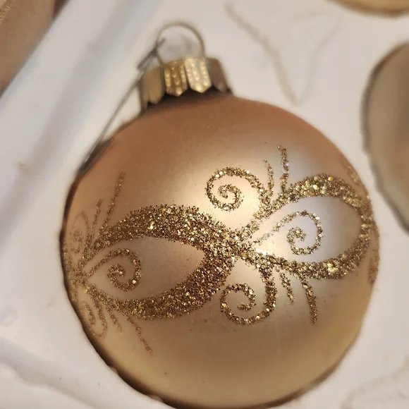 10 Vintage Austrian Glass Christmas Ornaments - Picture 4 of 10